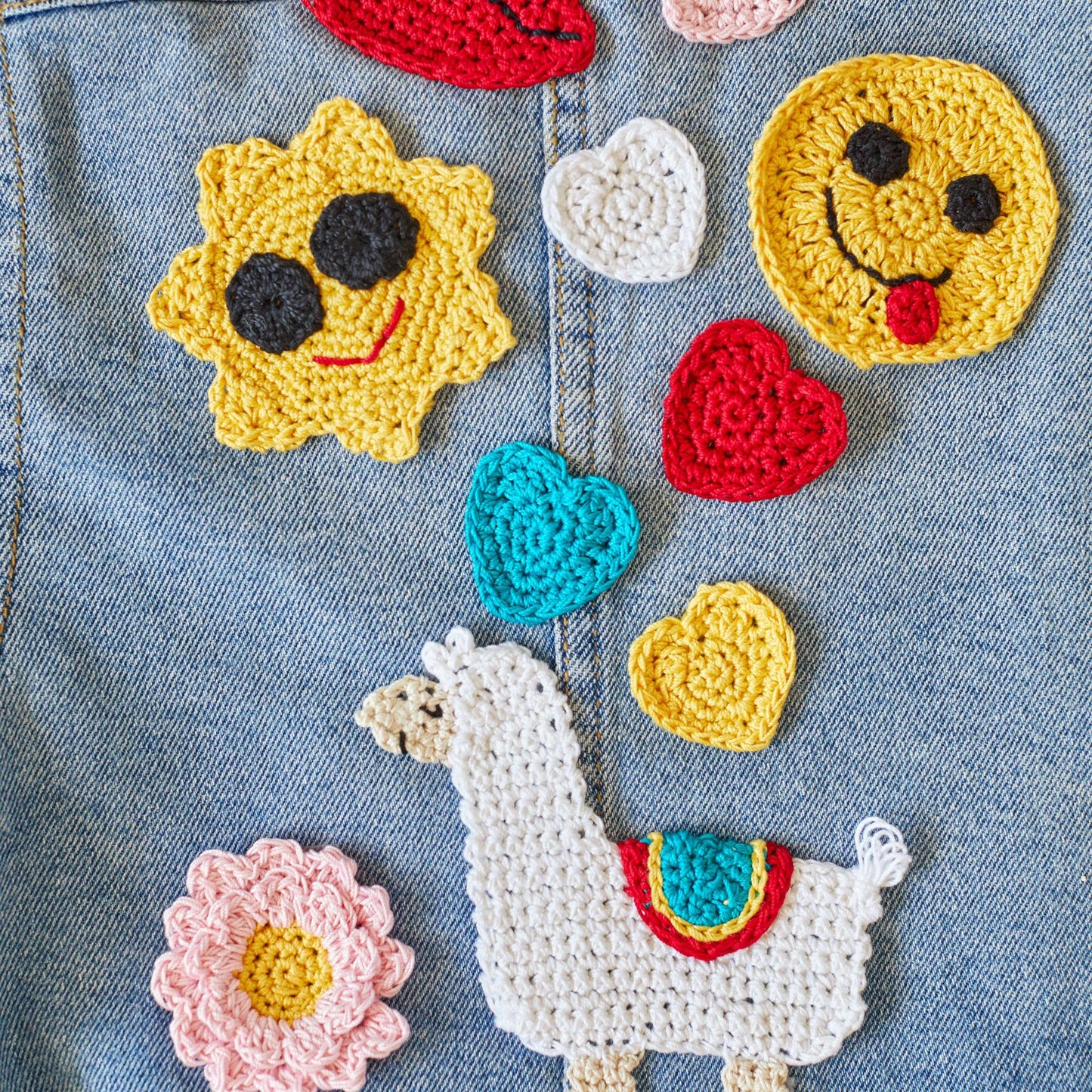 Aunt Lydia's Crochet Yummy Happy Face Emoji Applique