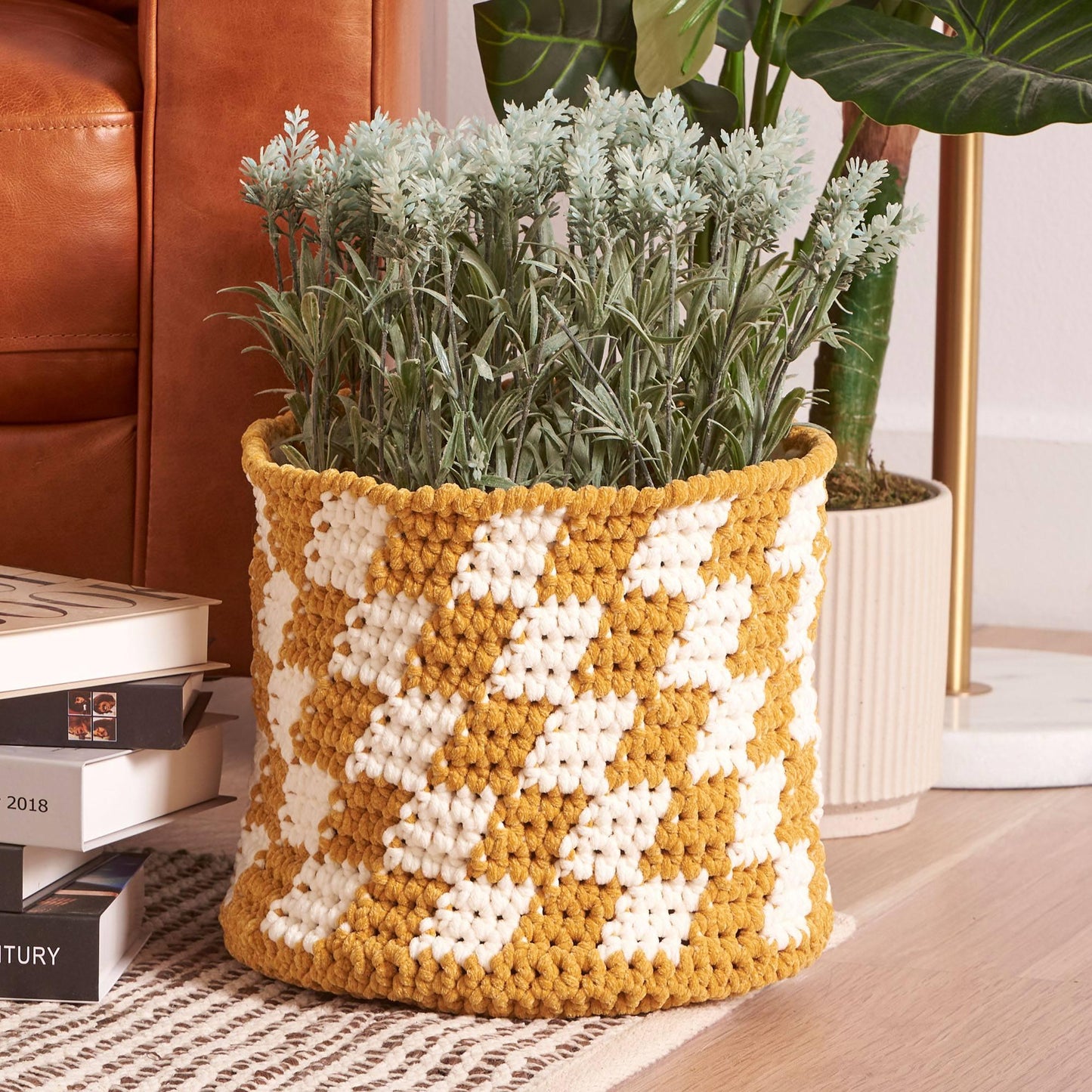 Bernat Crochet Checkerboard Basket