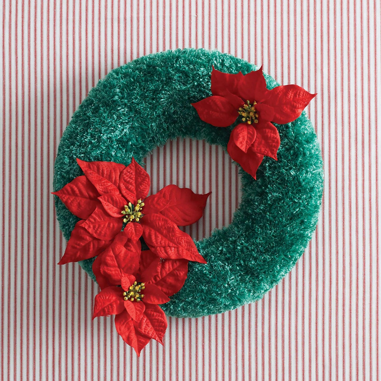 Bernat Holidays Christmas Wreath To Crochet