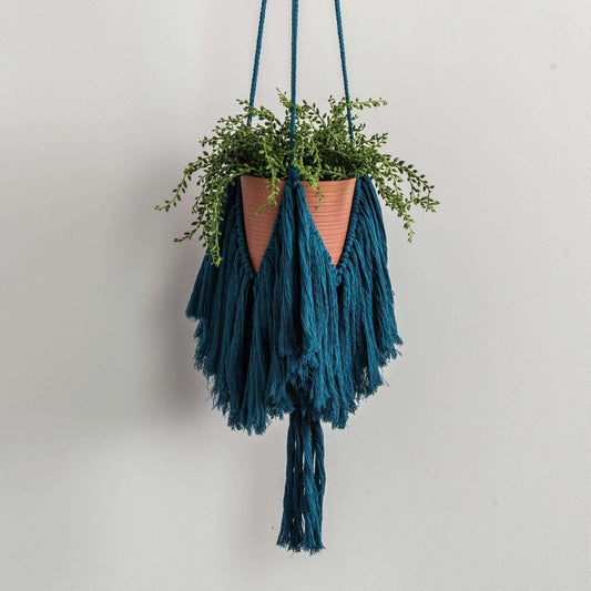 Bernat Craft Macrame Big Fringe Plant Hanger